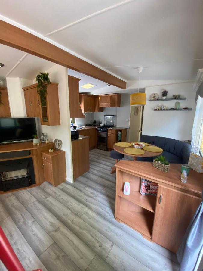 Unique Caravan with Outdoor Space Ballantrae Buitenkant foto