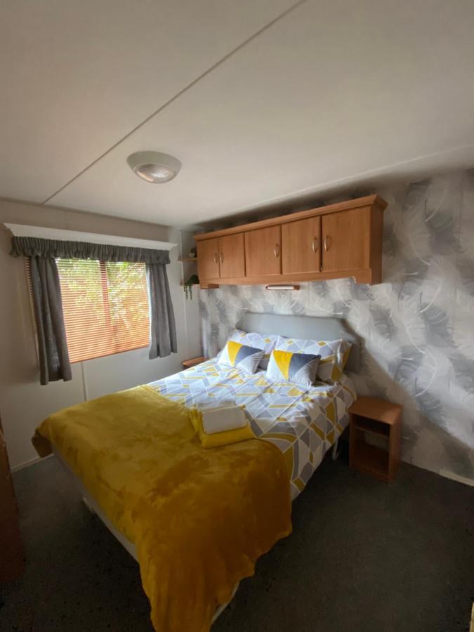 Unique Caravan with Outdoor Space Ballantrae Buitenkant foto