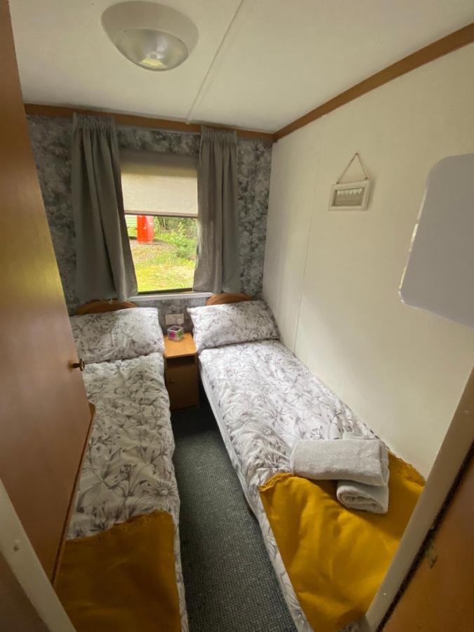 Unique Caravan with Outdoor Space Ballantrae Buitenkant foto