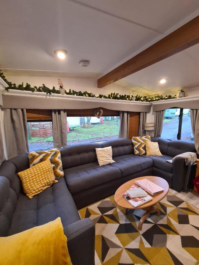 Unique Caravan with Outdoor Space Ballantrae Buitenkant foto