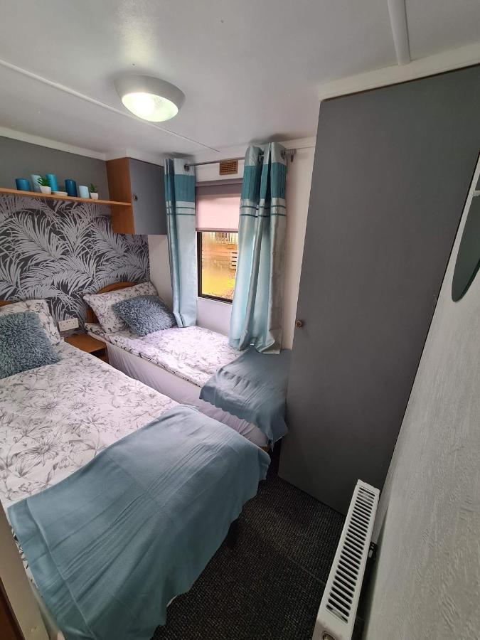 Unique Caravan with Outdoor Space Ballantrae Buitenkant foto